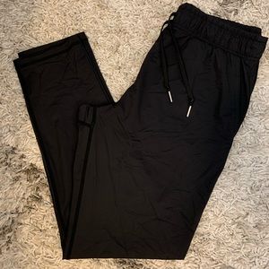 Zyia black everywhere pants